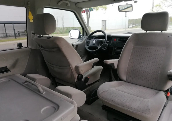 Volkswagen Caravelle cena 55000 przebieg: 404000, rok produkcji 2000 z Września małe 781